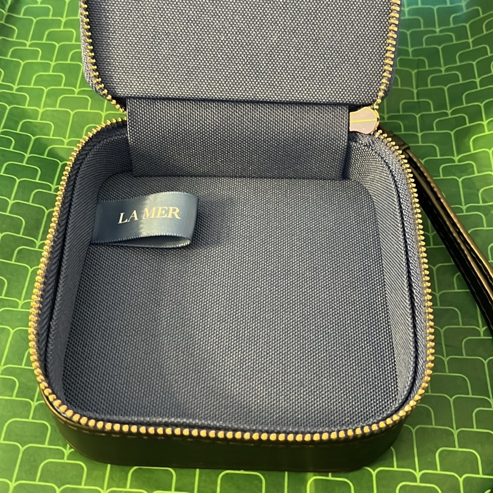 NWT La Mer Mini Trunk in Emerald Green - Picture 3 of 6